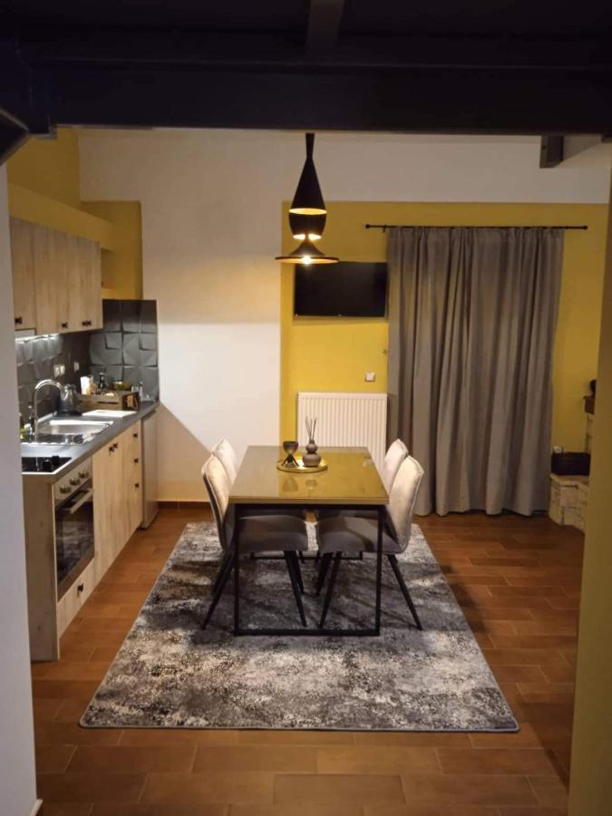 Rest On The Pedestrian Street Apartment